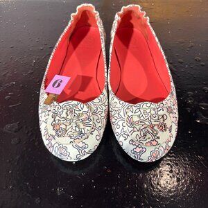 TORY BURCH floral flat size 6